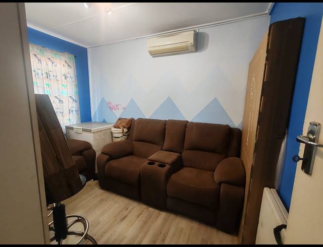 4 BEDROOM HOUSE TO LET IN SOUTHGATE